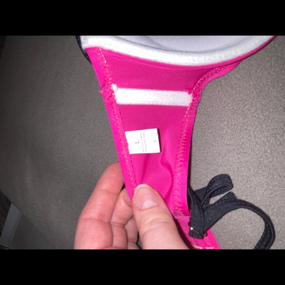 Color Block swimsuit - Picture 3 of 5